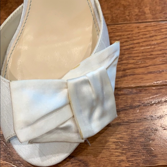 Betsy Johnson White Satin Open Toe Heel size 7.5 - Picture 4 of 7